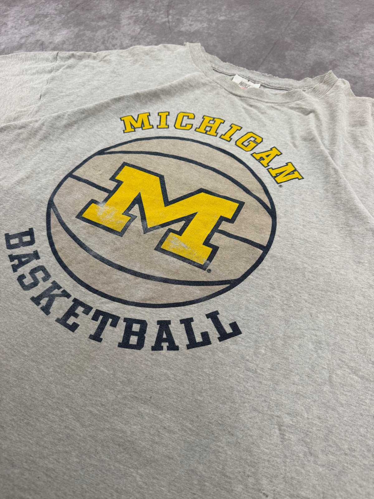 90s Michigan Basketball Tee - XL