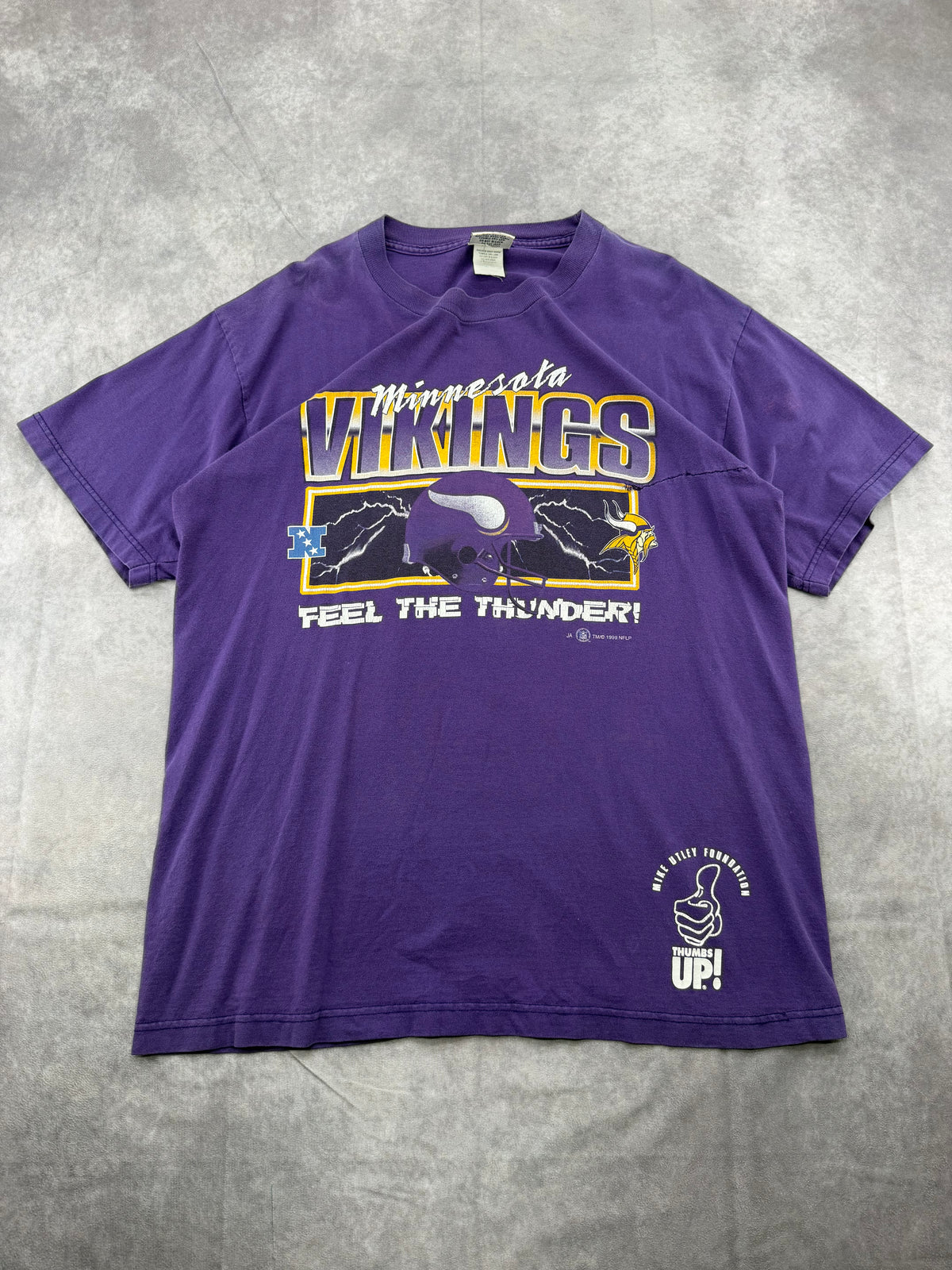 90s Vikings Tee - L