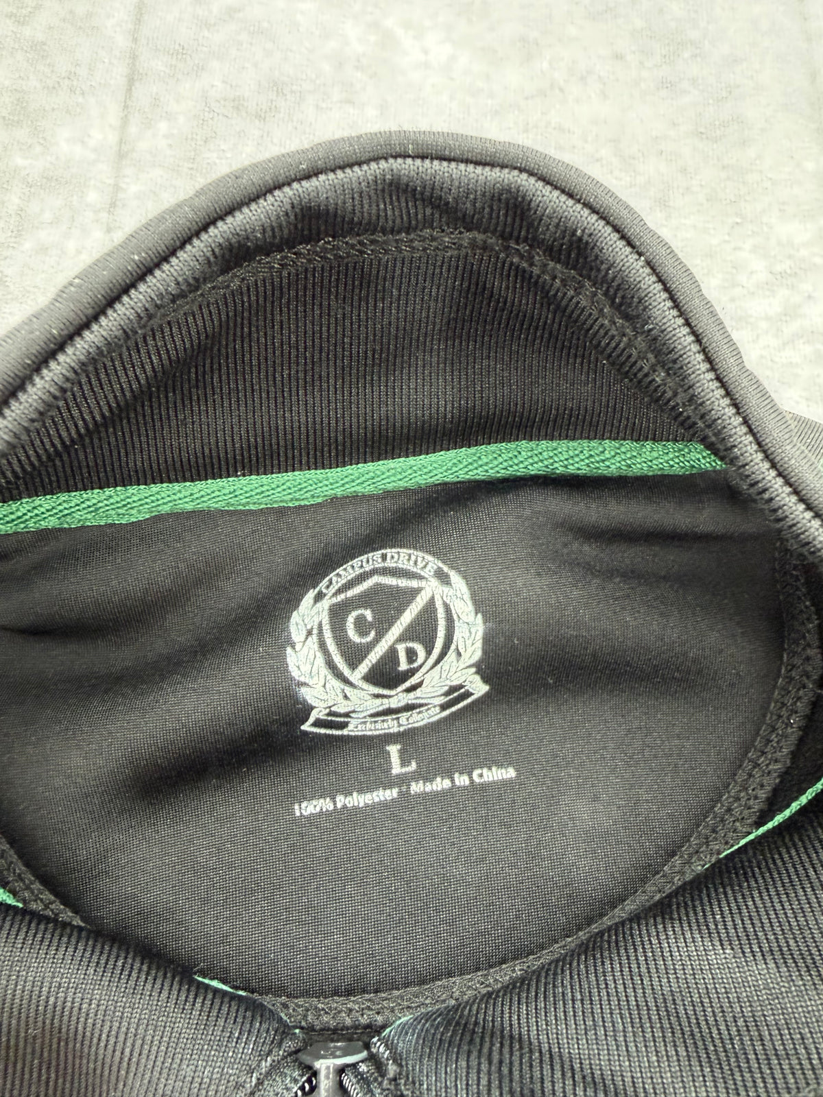 Oregon Zip Up - L